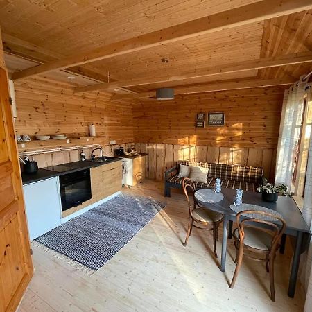 Just Lodges Orissaare エクステリア 写真